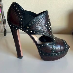 Prada, size 39, color burgundy-brown.